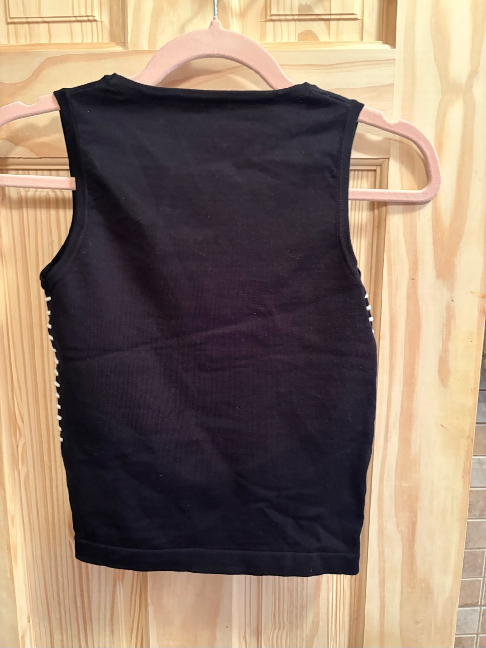 FASHION Black & White Striped Sleeveless Sweater Tank with Interlocking Logo - Picture 6 of 6